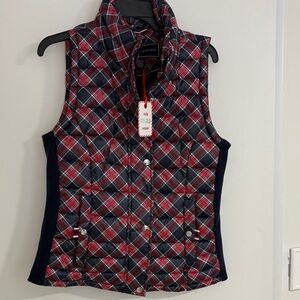 NWT. Tommy Hilfiger Women's Red and Navy Plaid Vest